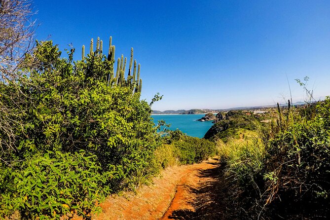 Private Walk through the Natural Pools in Búzios - Walking to Pedra do Guardião