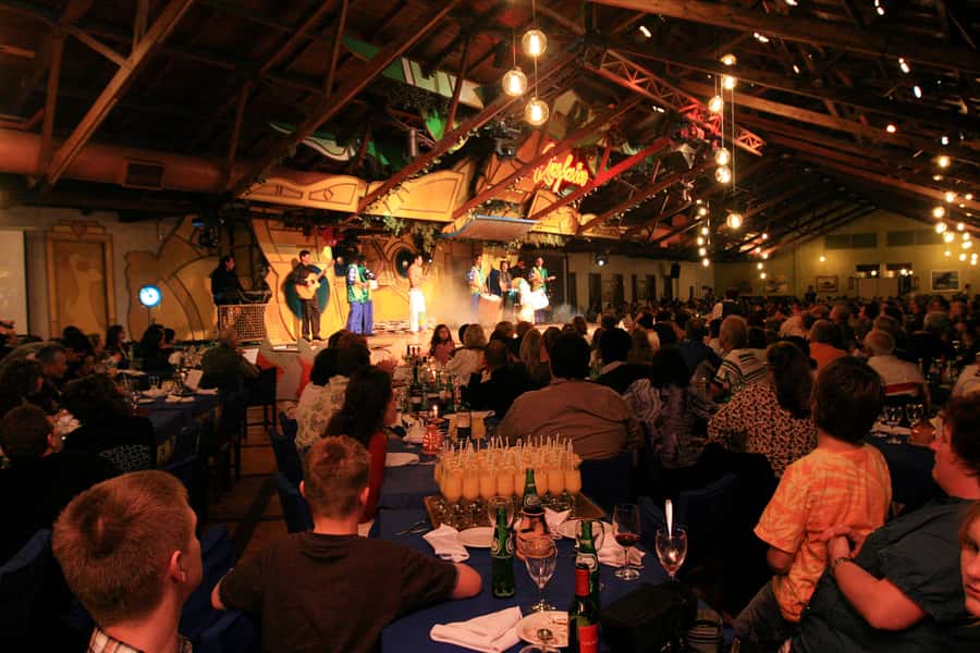 Rafain Palace: Barbecue Dinner Show - Key points at a glance