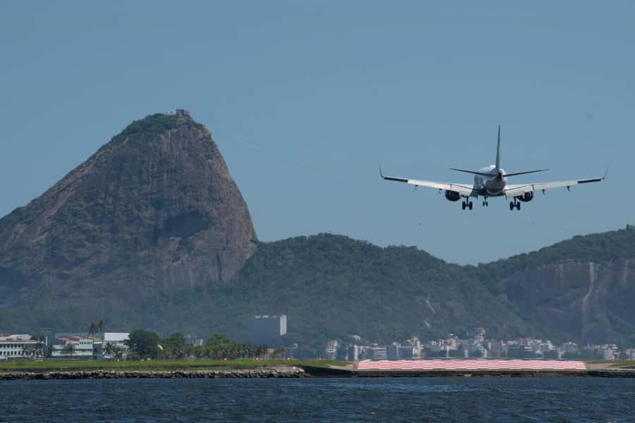 Rio: Boat Tour of Guanabara Bay - The Acoustic Shell and Oscar Niemeyer’s MAC