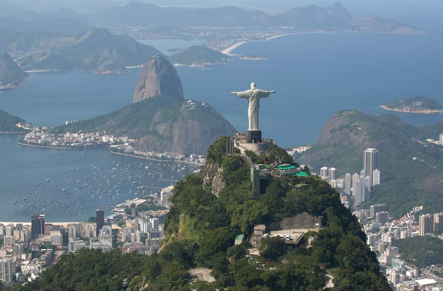 Rio: Christ The Redeemer Half Day Tour With Pick up - What the guide adds to the visit