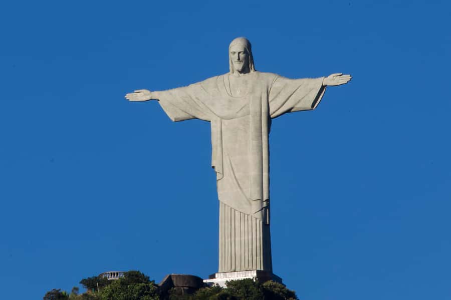 Rio: Christ The Redeemer Half Day Tour With Pick up - The photo service is not the main reason to book