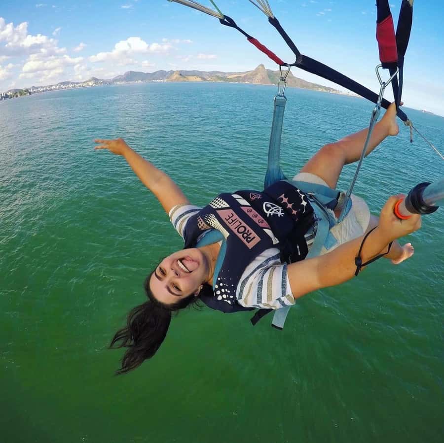 Rio de Janeiro: 2-Hour Boat Trip with Parasailing - Safety, comfort, and who should skip it