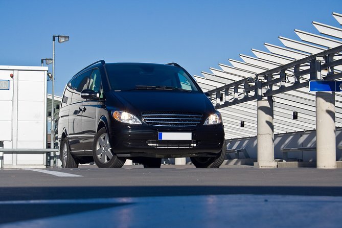 Rio de Janeiro Airport Roundtrip Private Transfer - GIG and SDU make a real difference