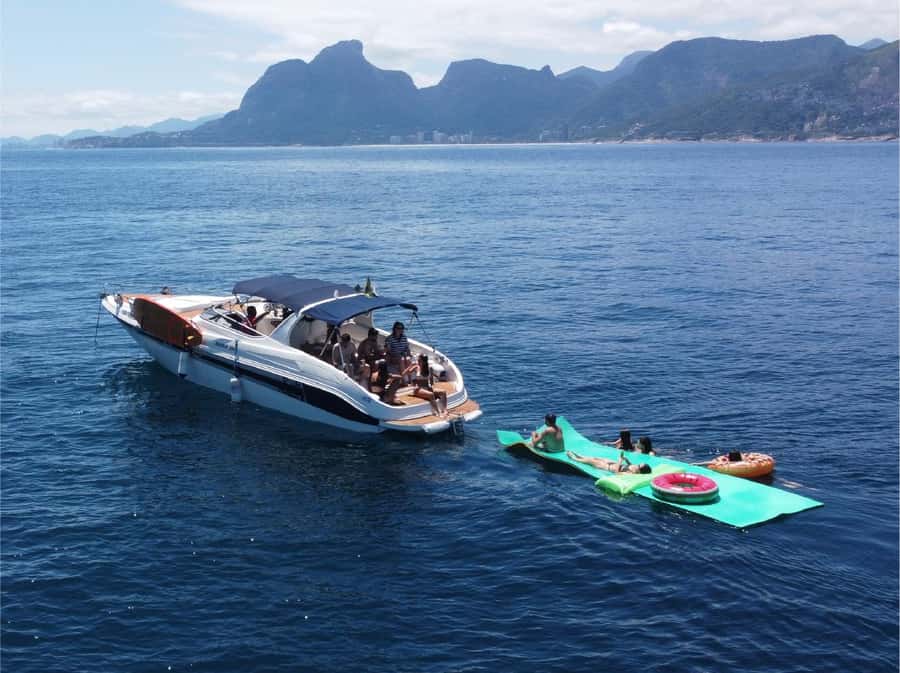 Rio de Janeiro: Boat Tour - Sunset with Beer - Guide quality can shape the whole outing