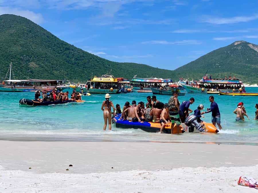 Rio de Janeiro: Catamaran Tour to Arraial do Cabo - Boarding the catamaran in Arraial do Cabo