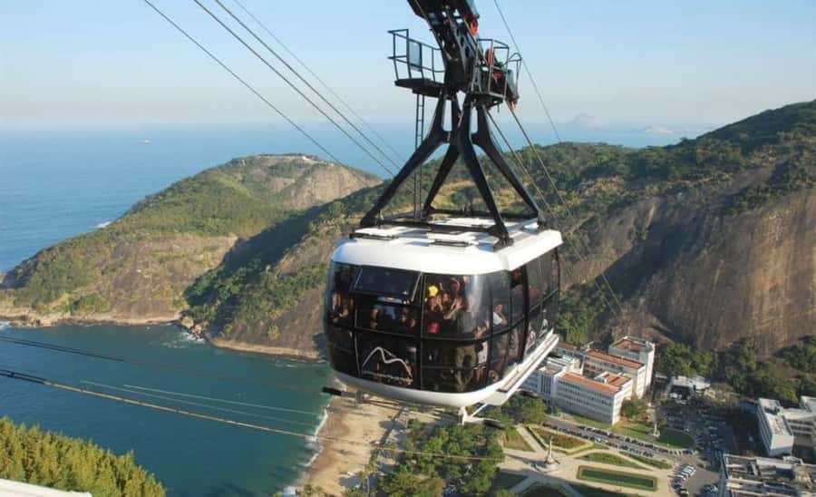 Rio de Janeiro: Christ the Redeemer and Sugarloaf Tour with… - Lunch at the all-you-can-eat buffet
