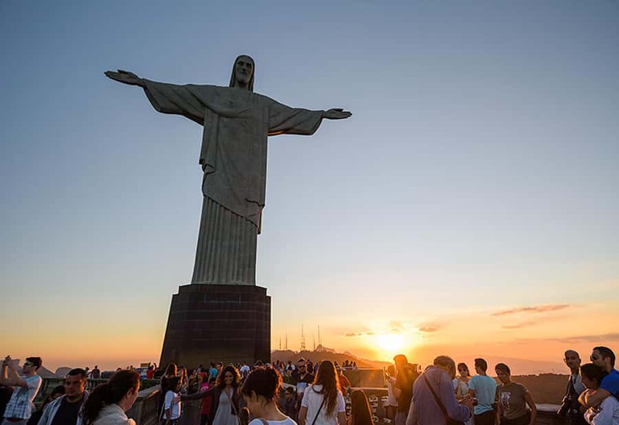 Rio de Janeiro: Christ the Redeemer Guided Hike - Who should book this experience?