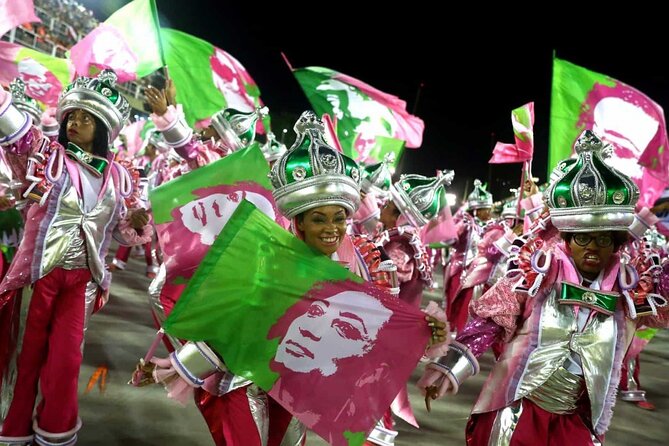 Rio de Janeiro Costume Experience in the Carnival Parade & Transfer - The costume preparation and what to wear