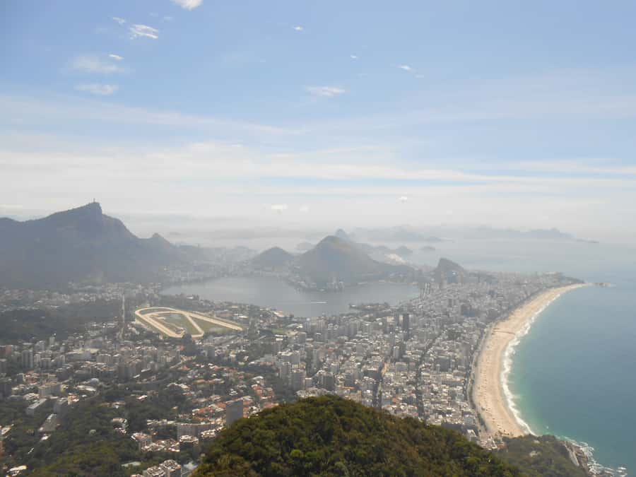 Rio de Janeiro: Dois Irmaos Hike & Favela Tour - Should you book Dois Irmãos and Vidigal?