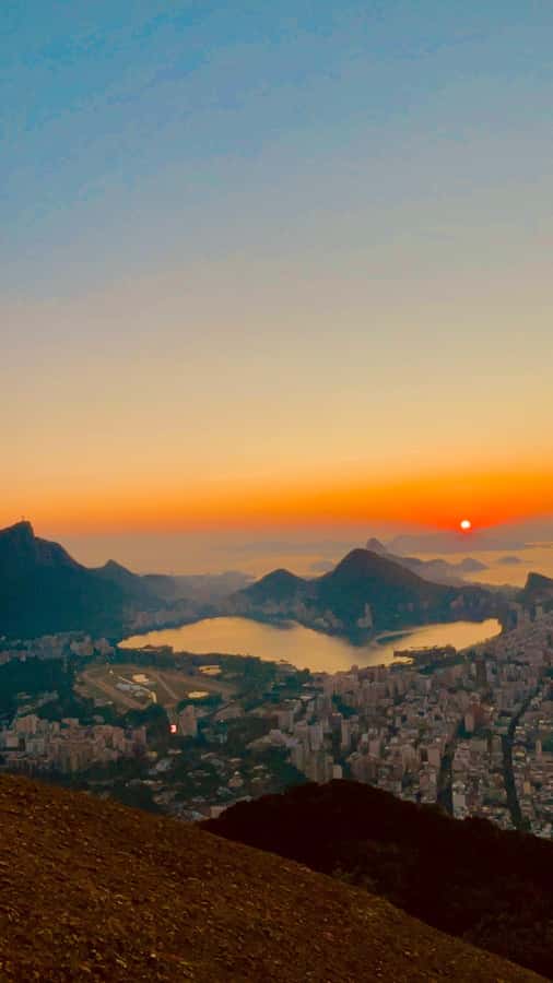 Rio de Janeiro: Dois Irmãos Peak Sunrise, Day or Sunset Hike - Optional breakfast in Vidigal after the climb