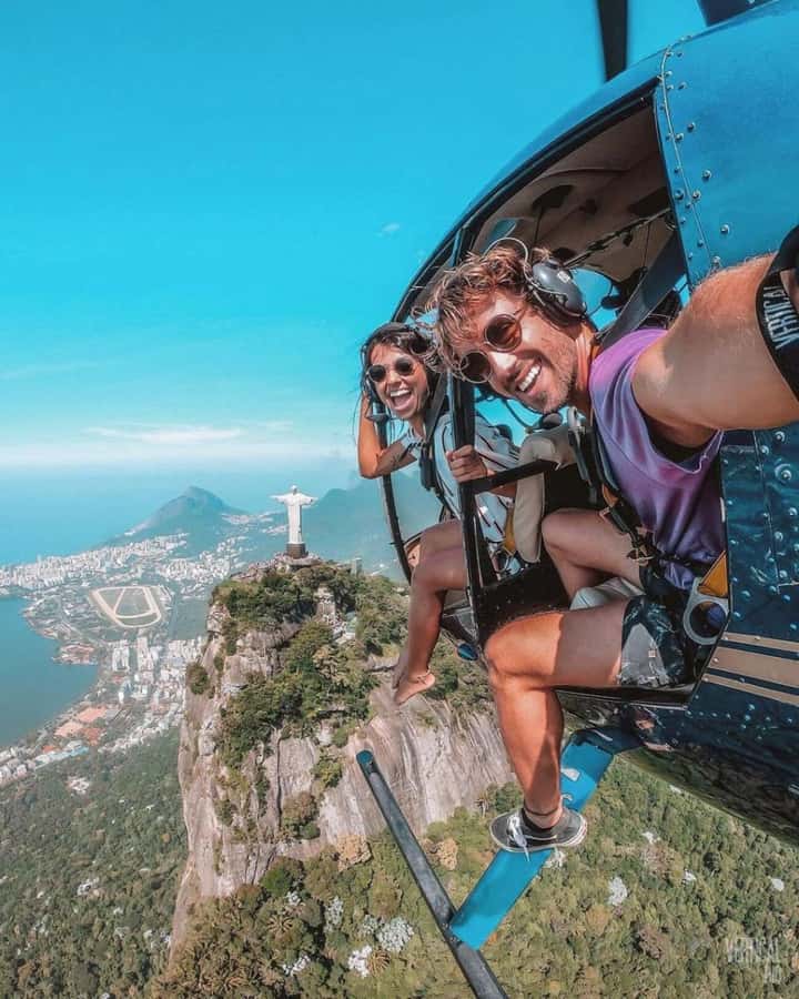 Rio de Janeiro: Doors-off 30-min helicopter tour - A closer look at the doors-off photo setup