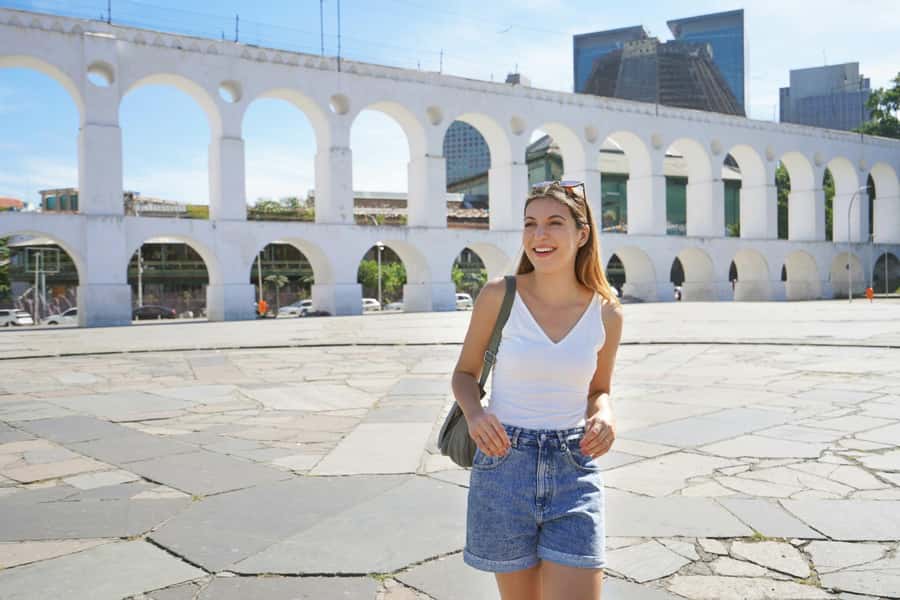 Rio de Janeiro: Downtown Walking Tour with Cruise Tickets - Escadaria Selarón may add a colorful third stop