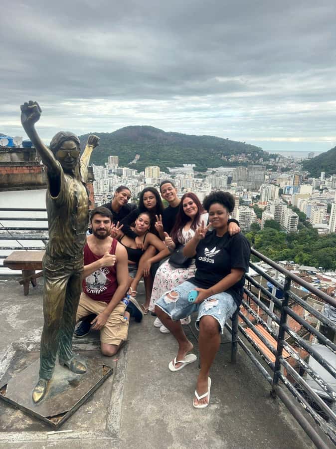 Rio de Janeiro: Favela Santa Marta Top Tour with Local Guide - Samba, football, and everyday community life
