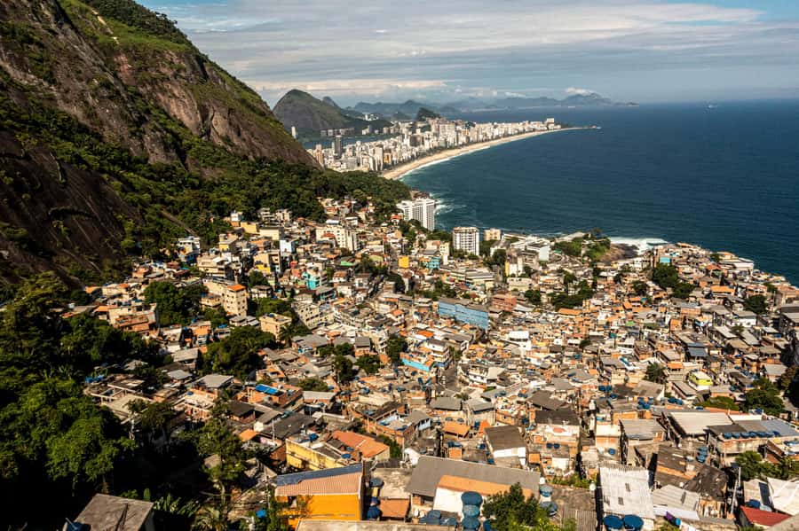 Rio de Janeiro: Favela Tour with Hotel Transfers - The Guide Shapes the Experience