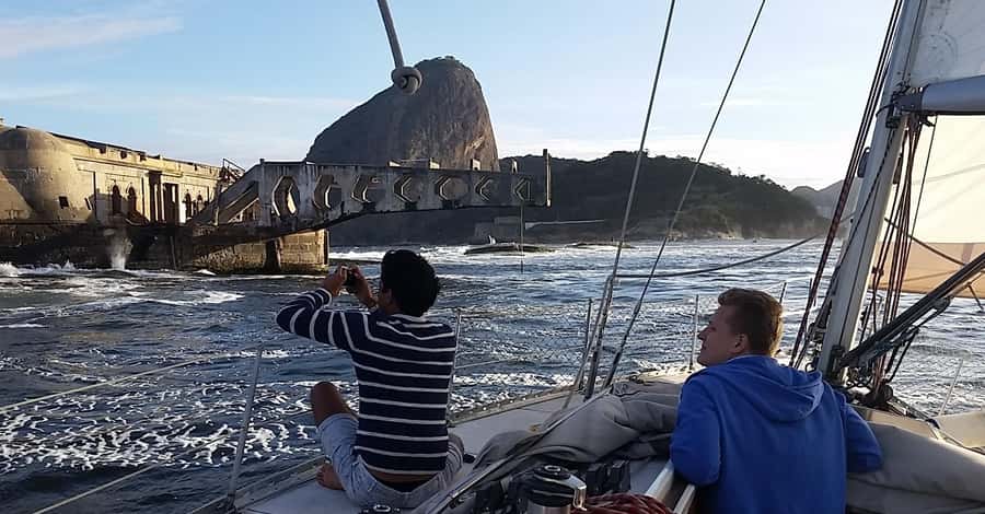 Rio de Janeiro: Guanabara Bay Sunset Sailing Tour & Drinks - Practical advice for a smoother afternoon
