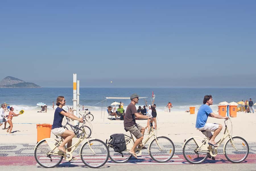 Rio de Janeiro: Guided Bike Tours in Small Groups - Botafogo and the city behind the beach