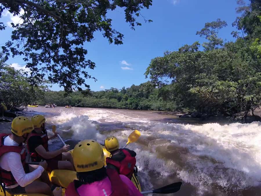 Rio de Janeiro: Guided River Rafting Tour - Rapids, quiet water, and time to swim