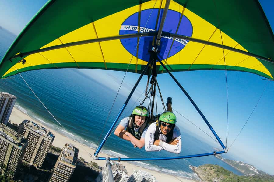 Rio de Janeiro: Hang Gliding Tandem Flight - Takeoff: the moment that demands attention