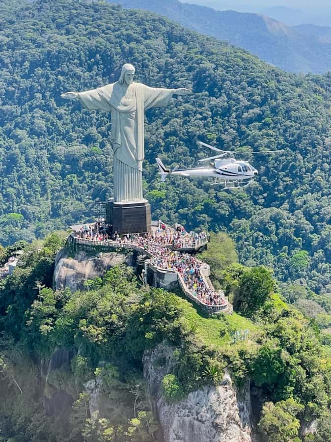 Rio de Janeiro: Helicopter Flight Christ the Redeemer 30 min - Copacabana Fort and Copacabana Beach