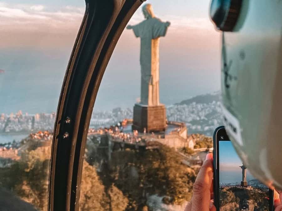 Rio De Janeiro Helicopter Flight Tour - Why Rio makes sense from a helicopter