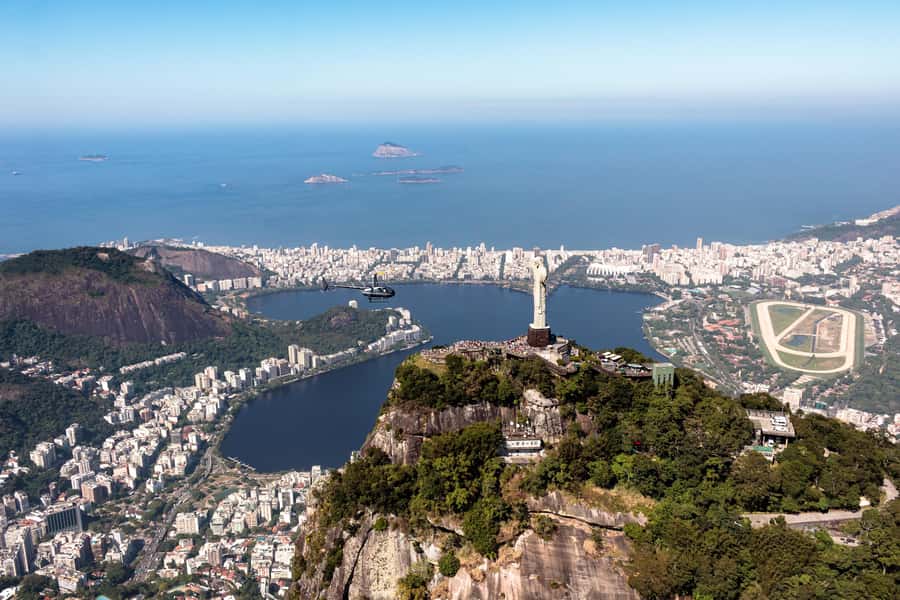 Rio de Janeiro: Helicopter Tour with an unforgettable view - Copacabana and the sweep of the coast