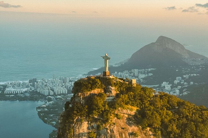 Rio de Janeiro Helicopter Tour without Doors - Joatinga and Pedra da Gávea