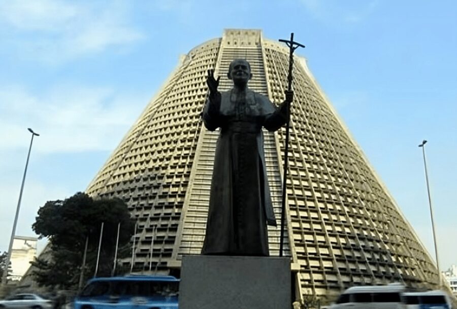 Rio de Janeiro : Highlights Walking Tour With A Guide - Santa Teresa And The Market