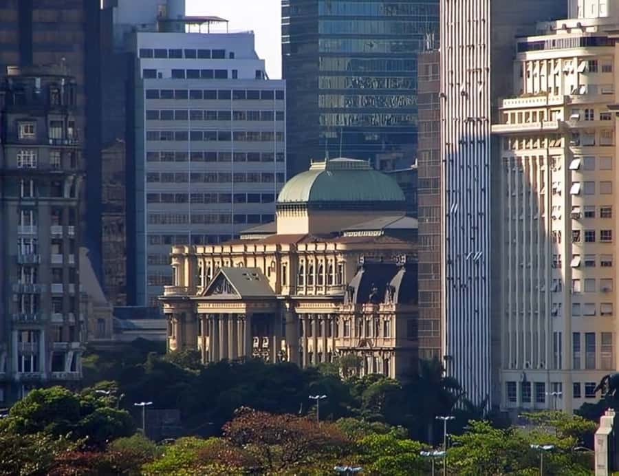 Rio de Janeiro : Highlights Walking Tour With A Guide - Starting Near Hotel Americano