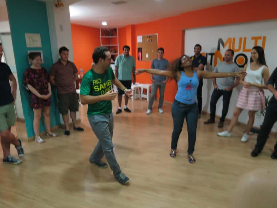 Rio de Janeiro: Local Experience in Forró dance - The one-hour class: simple steps before the social