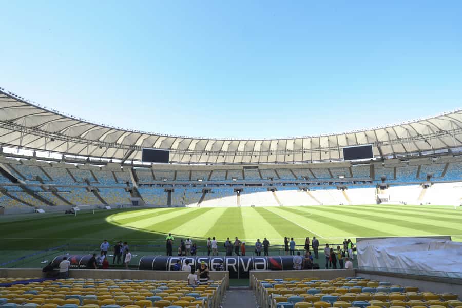 Rio de Janeiro: Maracanã & Flamengo Football Tour - Guides can make or break the day