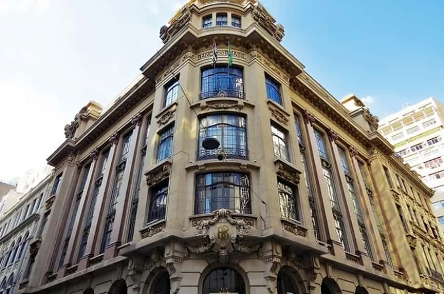 Rio de Janeiro : Must-See Sites Walking Tour With A Guide - Praça Quinze and the old port