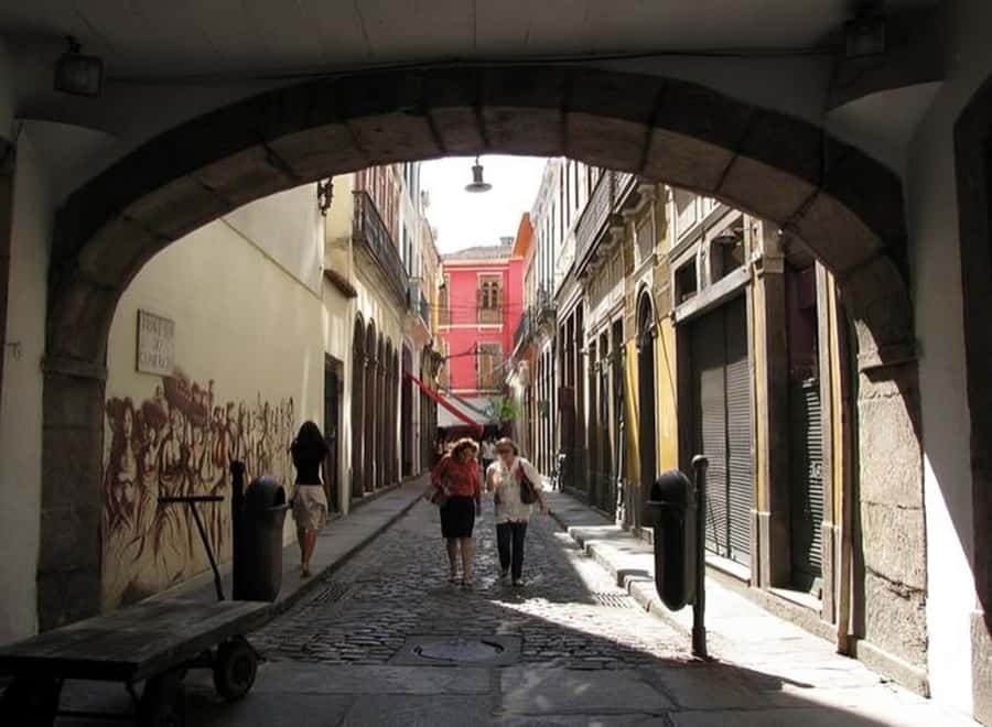 Rio de Janeiro : Must-See Sites Walking Tour With A Guide - Cinelândia, the tour’s grand finish