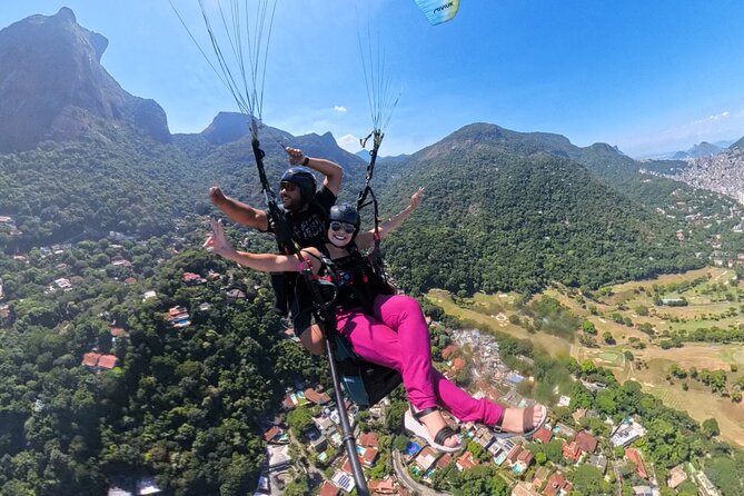 Rio de Janeiro : Paragliding Tandem Flights over Rio - Timing, Weather, and The Waiting Problem