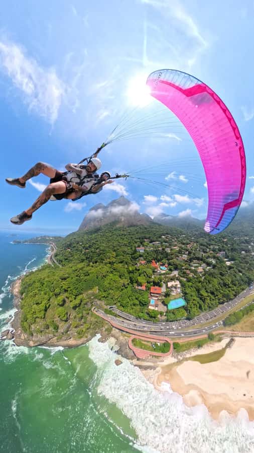 Rio de Janeiro: paragliding - Meeting at São Conrado Beach