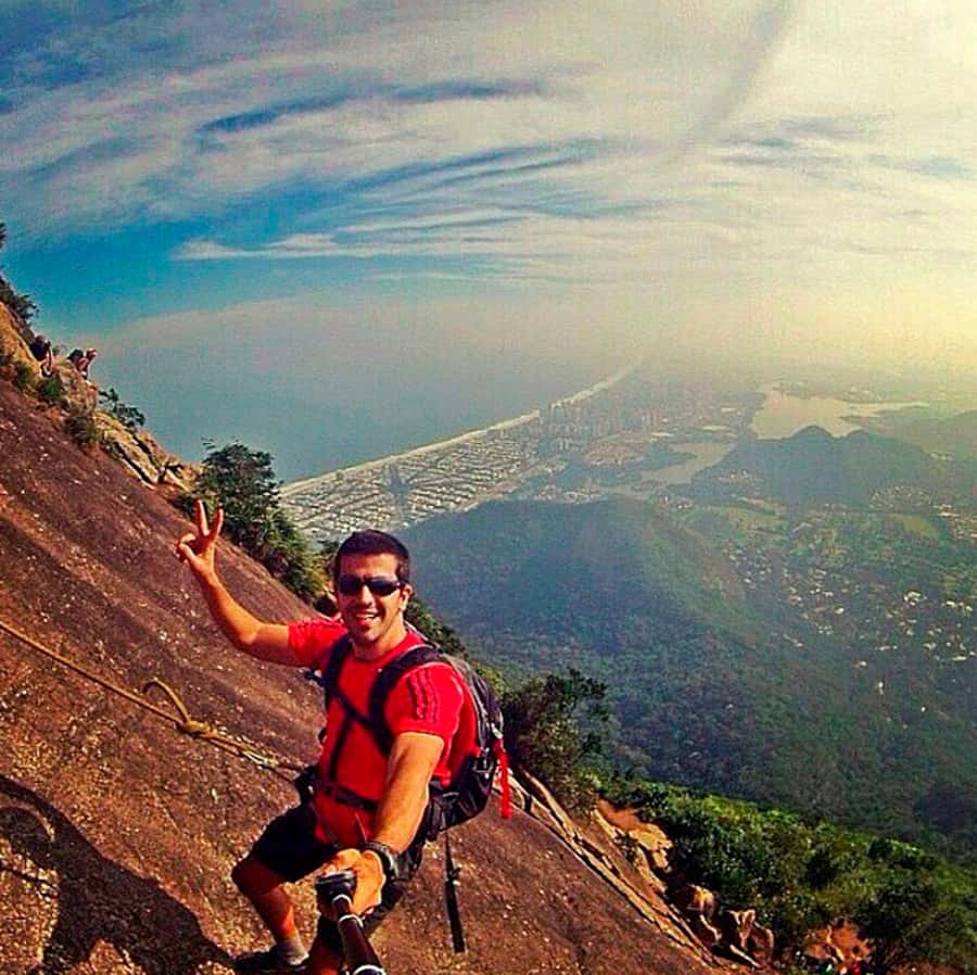 Rio de Janeiro: Pedra da Gávea Hiking Tour - Descending with a controlled rappel