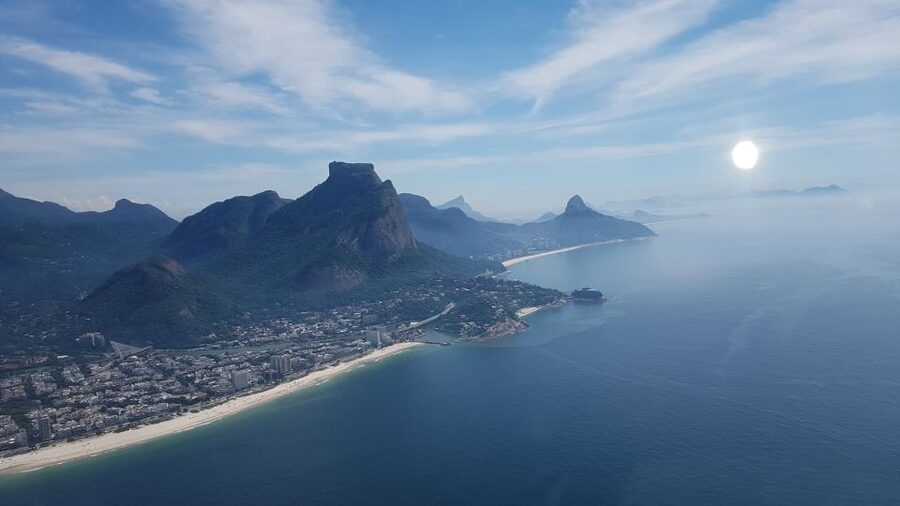 Rio de Janeiro: Pedra do Telegrafo Hike & Grumari Beach Tour - Grumari Beach: a 45-minute reset by the sea