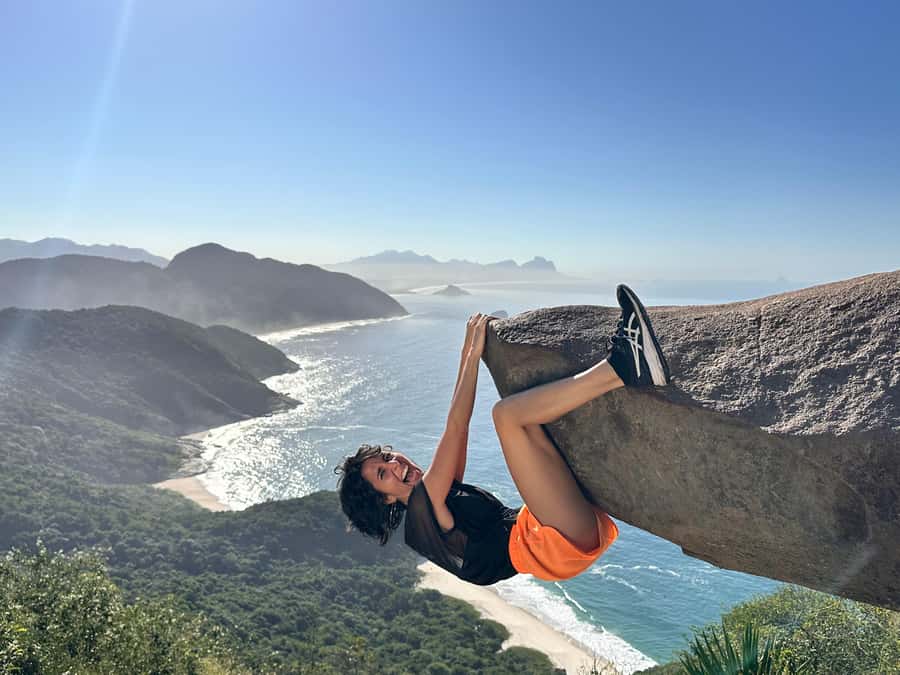 Rio de Janeiro: Pedra do Telégrafo trail and beach stop - Guides, photos, and the human side of the tour