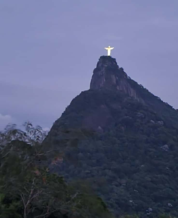 Rio de Janeiro: Private Sunrise Tour at Mirante Dona Marta - Booking details worth keeping in mind