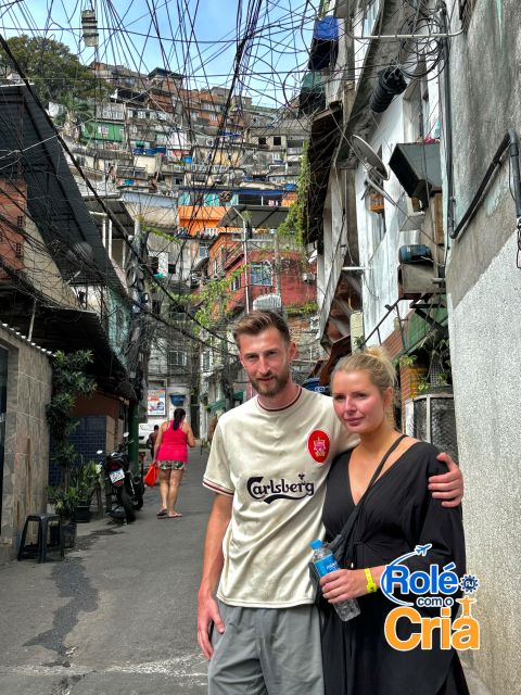 Rio de Janeiro: Rocinha Favela guided tour - Entering Rocinha by local transport