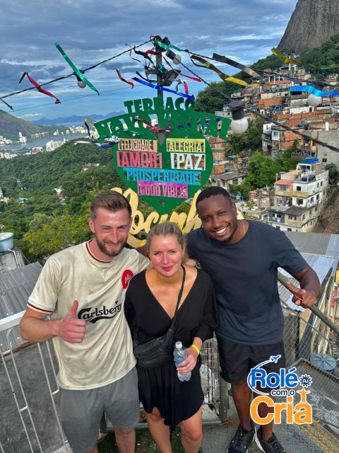 Rio de Janeiro: Rocinha Favela guided tour - Walking through the community