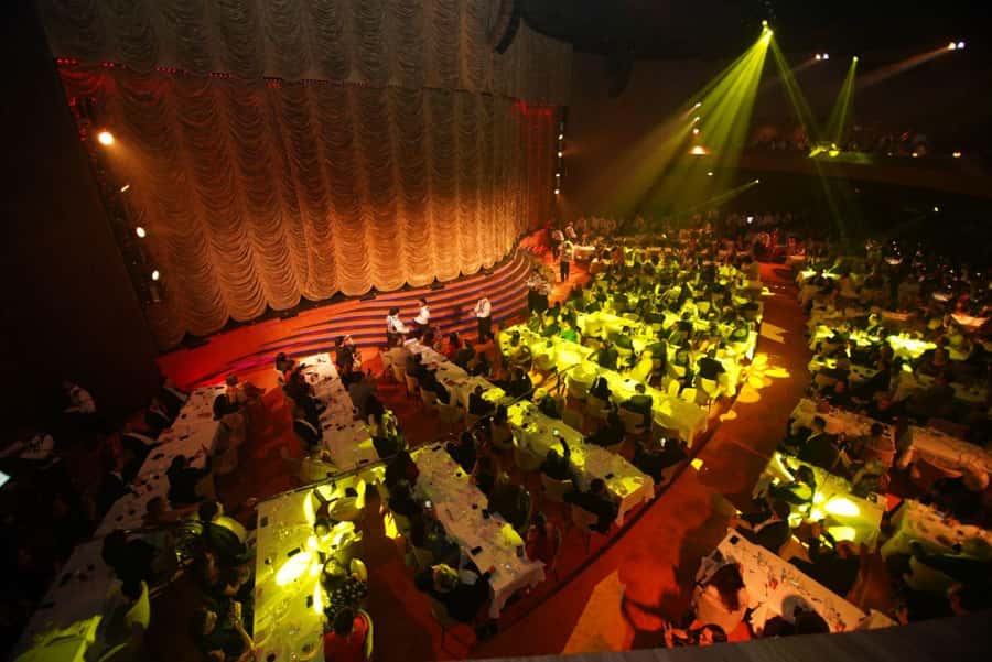 Rio de Janeiro: Roxy Dinner Show with Hotel Pickup - Practical advice for a smooth evening