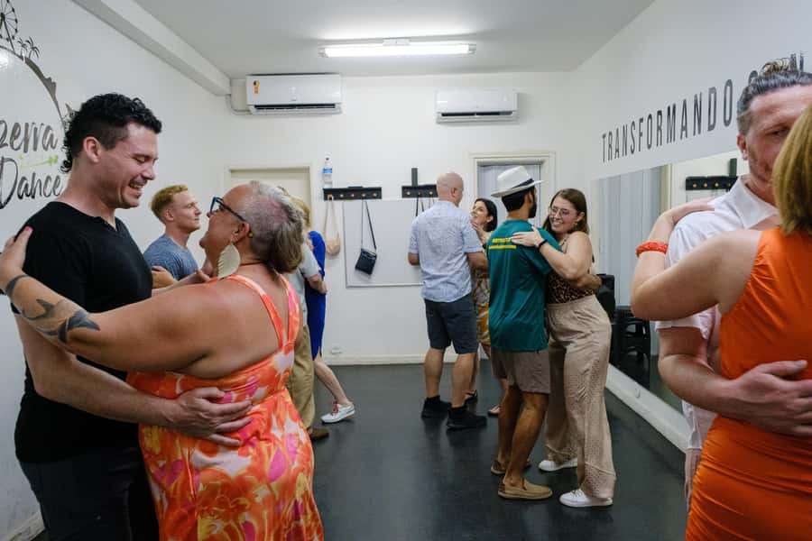 Rio de Janeiro: Samba Class and Samba Night Tour - How local does the club feel?