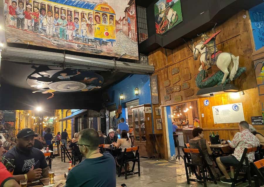 Rio de Janeiro: Samba Night Private Tour with locals in Lapa - Why samba matters in Rio beyond Carnival