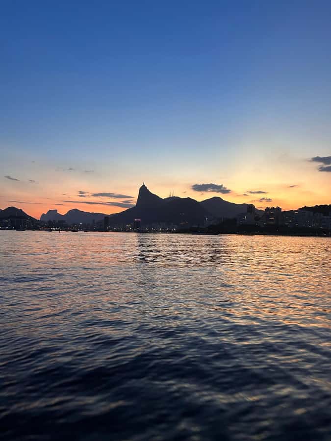 Rio de Janeiro: SpeedBoat Tour - Sunset with Beer - The first cruise toward Sugarloaf Mountain