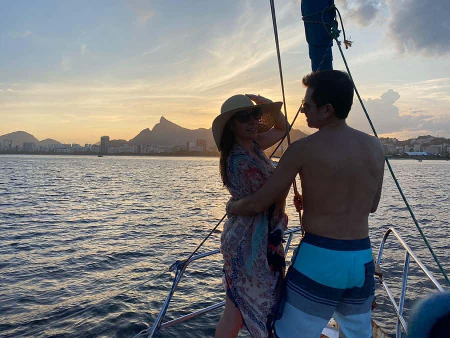 Rio de Janeiro: Sunset Sailboat Tour with Open Bar - Key points to know before you sail