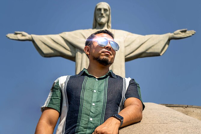 Rio DE Janeiro SUV Private City Tour : avoiding crowds and clouds - Mirante Dona Marta gives you the better photo stop