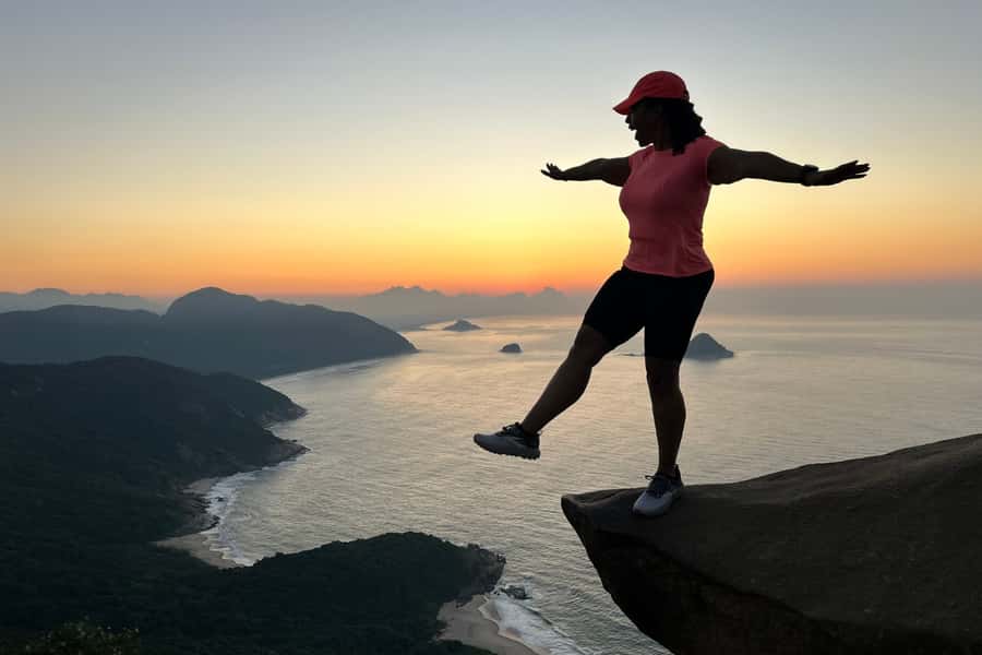 Rio de Janeiro: Telegrafo Rock Hike with Optional Beach Stop - Walking through White Stone State Park