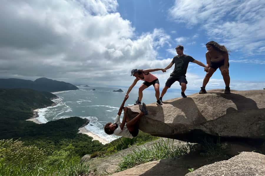 Rio de Janeiro: Telegrafo Rock Hike with Optional Beach Stop - Choosing your 30-minute beach stop