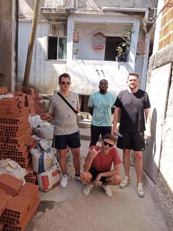 Rio de Janeiro: the biggest favela tour in Rio, lest go! - Who Should Book This Experience?