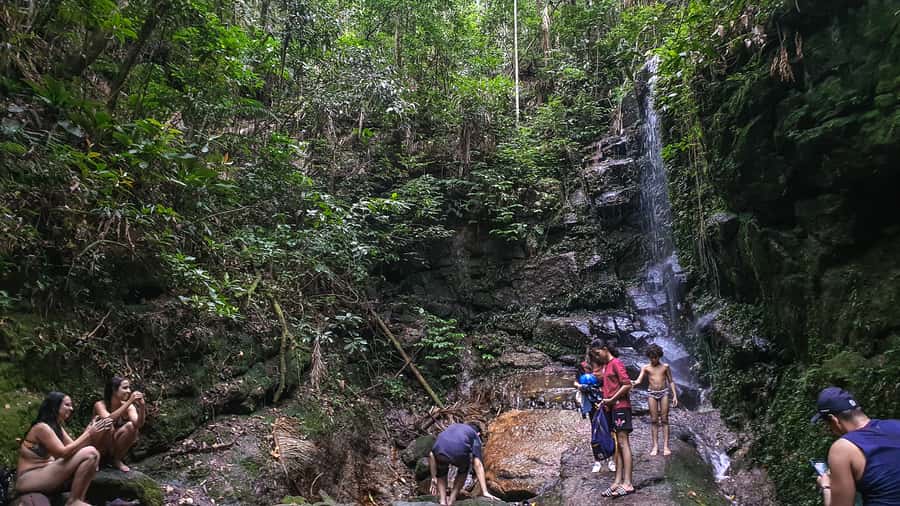 Rio de Janeiro: Tijuca Forest Waterfall of Souls Hike - Kelly’s guiding style and the small group